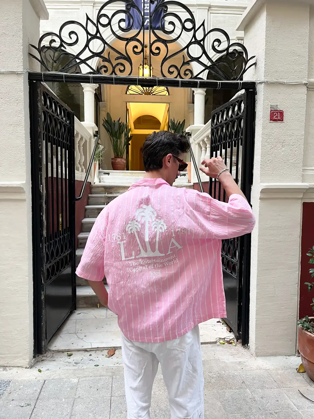 Ürün görseli: Çizgili Hawaii Desenli Kısa Kollu Gömlek - Pembe