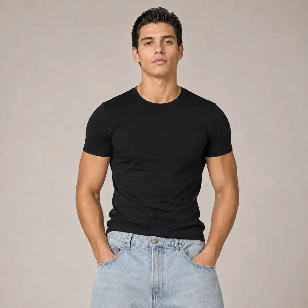 Ürün görseli: Muscle Fit Tişört - Baby Tee - Siyah