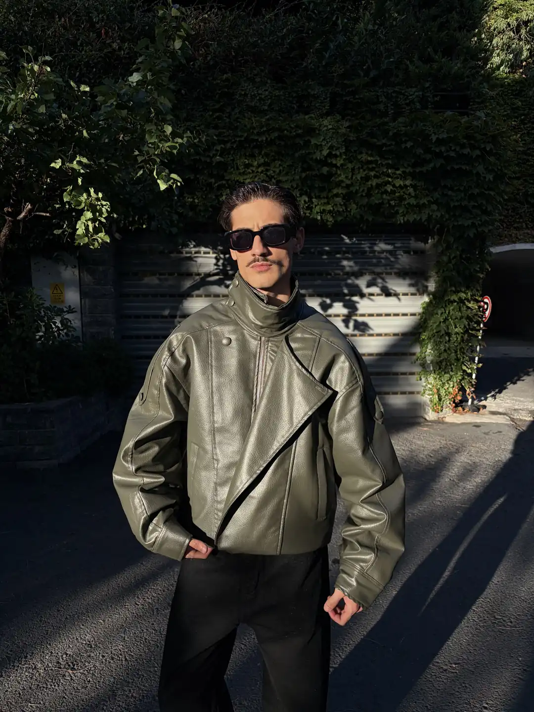 Ürün görseli: RELAXED FIT DERİ BIKER CEKET - Haki